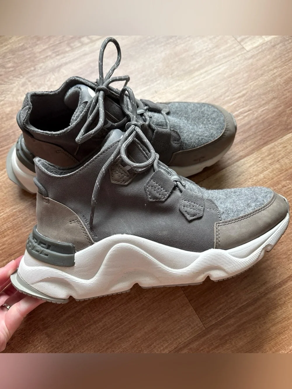 SOREL Kinetic RNEGD Caribou Waterproof Sneakers in Grey, Sz 7
